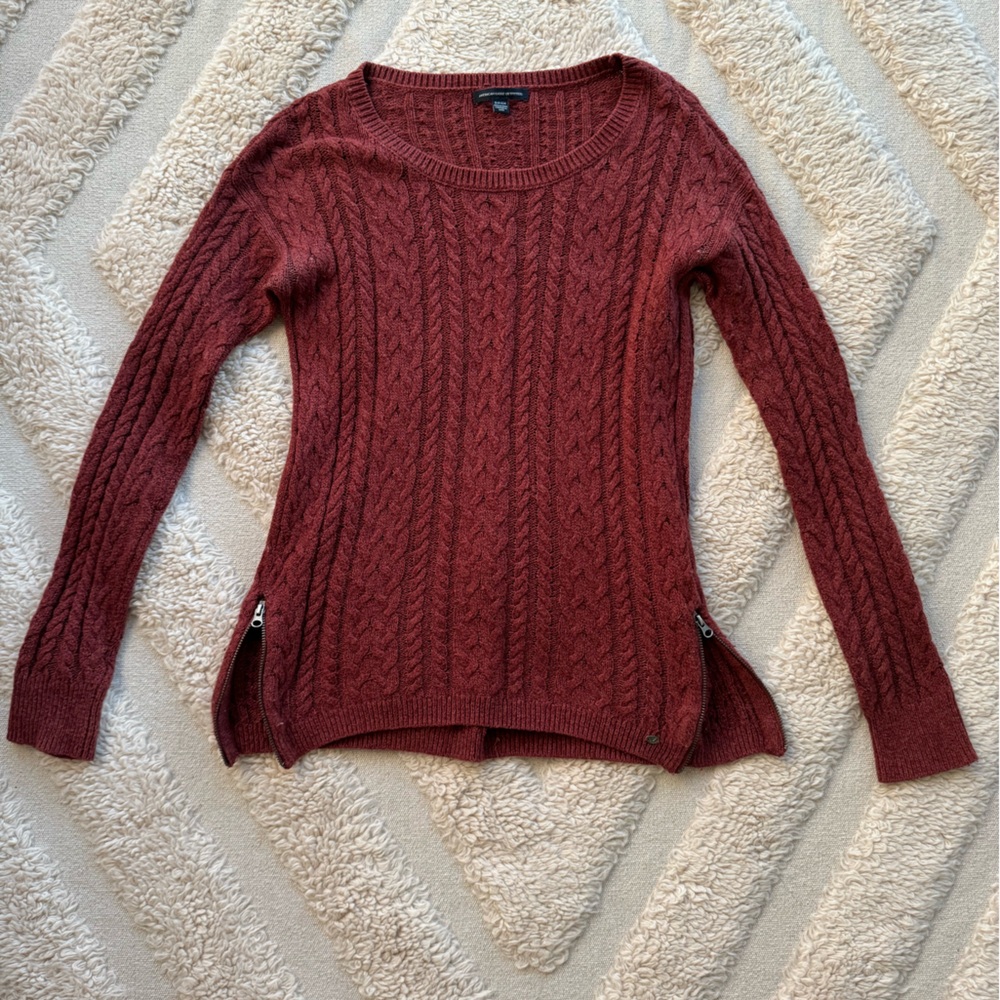 Rust American Eagle thin sweater